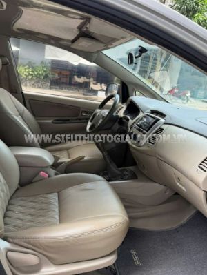 Xe Toyota Innova 2.0E 2014