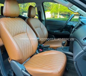 Xe Mitsubishi Triton 4x2 AT 2023