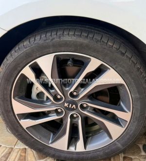 Xe Kia Rondo GMT 2018