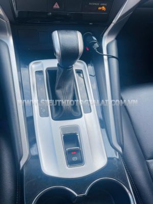 Xe Mitsubishi Pajero Sport 2.4D 4x2 AT 2018
