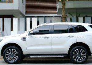 Xe Ford Everest Titanium 2.0L 4x2 AT 2019