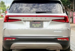 Xe Hyundai Custin Cao Cấp 2.0T 2024