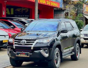 Xe Toyota Fortuner 2.4G 4x2 AT 2020