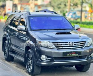 Xe Toyota Fortuner 2.5G 2016