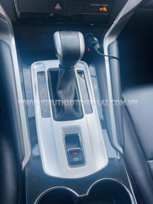 Xe Mitsubishi Pajero Sport 2.4D 4x2 AT 2018
