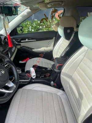 Xe Kia Seltos Premium 1.4 AT 2020