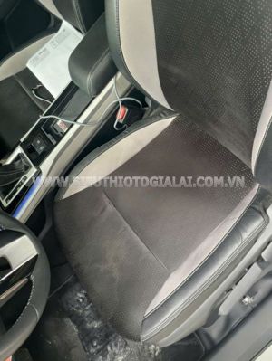 Xe Toyota Veloz Cross 1.5 CVT 2025