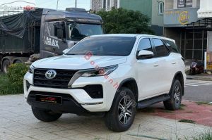 Xe Toyota Fortuner 2.4G 4x2 MT 2021